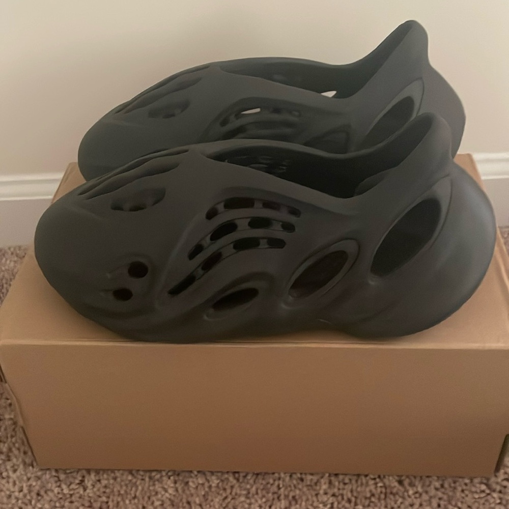Yeezy Foam Runners - Size 6 Mens/8 Women’s